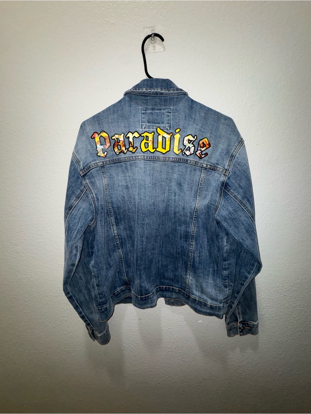 Forever 21 Men Light Blue Denim Jacket with Gold Stitching
